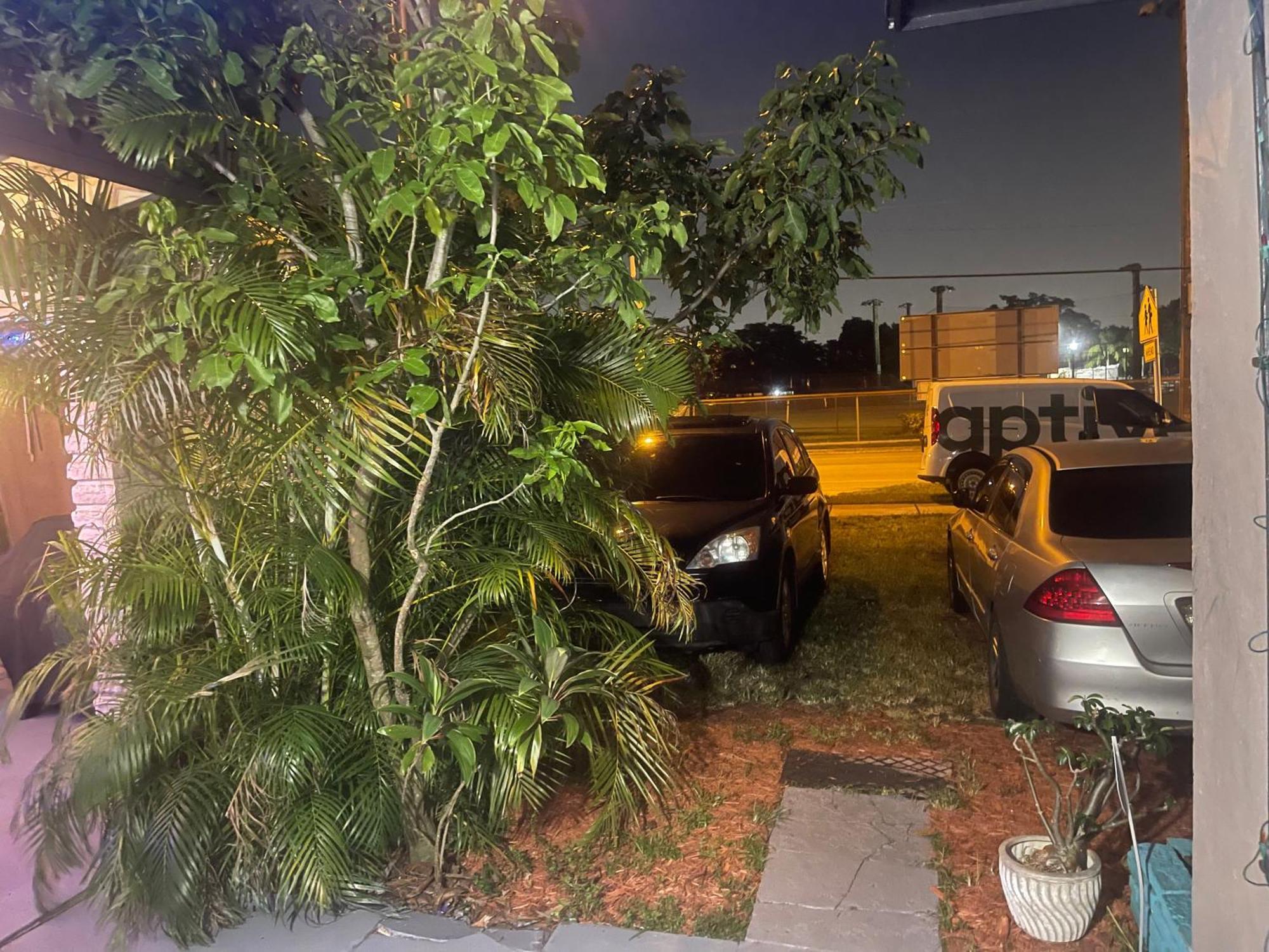 Miami Vibes "Hostel-Like" Shared Room North Miami Ngoại thất bức ảnh